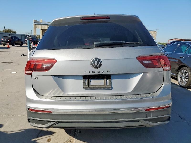 3VVNB7AX2PM096419 - 2023 VOLKSWAGEN TIGUAN SE Сріблястий фото 6