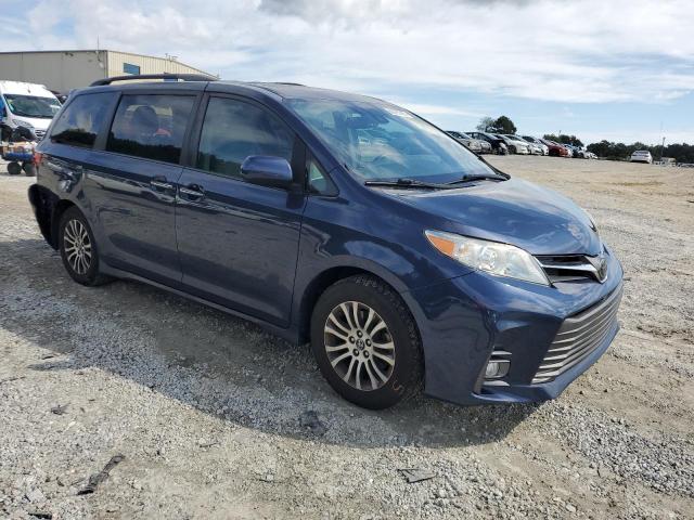 5TDYZ3DC9KS004627 - 2019 TOYOTA SIENNA XLE 蓝色 照片 4