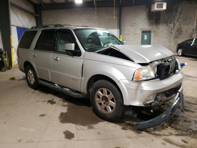 5LMFU28555LJ19879 - 2005 LINCOLN NAVIGATOR ვერცხლისფერი ფოტო 4