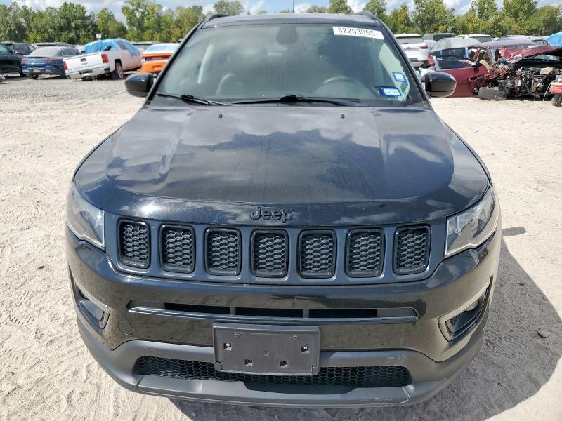 3C4NJCBB1MT604572 - 2021 JEEP COMPASS LATITUDE Qara foto 5