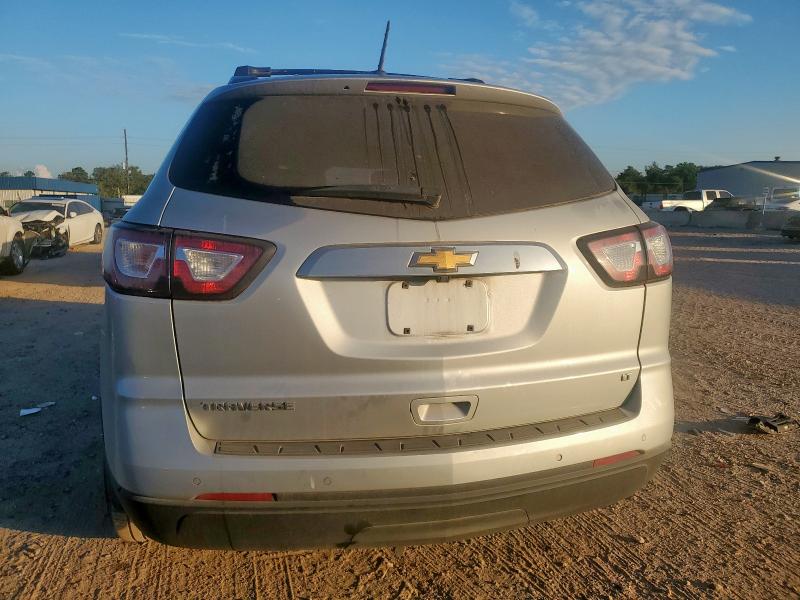 1GNKRGKD8HJ233807 - 2017 CHEVROLET TRAVERSE LT SILVER photo 6