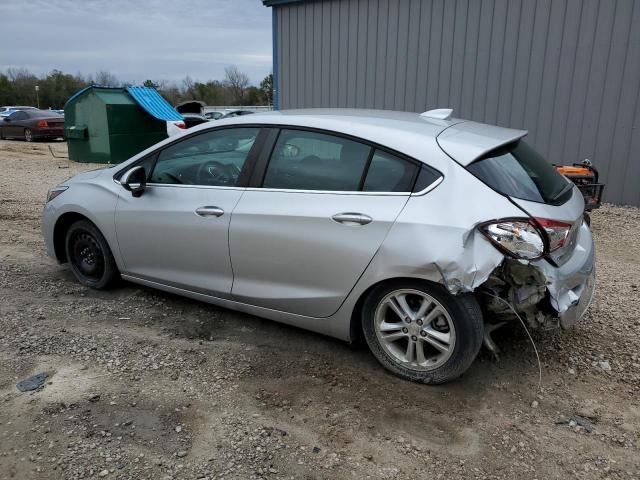 3G1BE6SM9JS607613 - 2018 CHEVROLET CRUZE LT SILVER photo 2