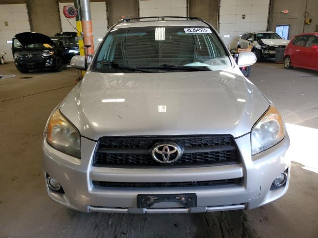 JTMRF4DVXC5057395 - 2012 TOYOTA RAV4 SPORT Gümüş fotoğraf 5