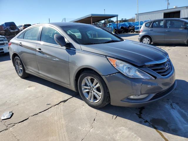 5NPEB4AC7DH776683 - 2013 HYUNDAI SONATA GLS GRAY photo 4