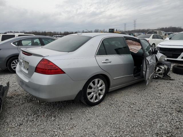 1HGCM66506A053356 - 2006 HONDA ACCORD EX SILVER photo 3