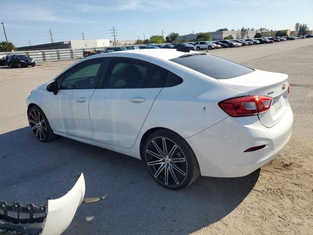 1G1BC5SM5J7155612 - 2018 CHEVROLET CRUZE LS WHITE photo 2