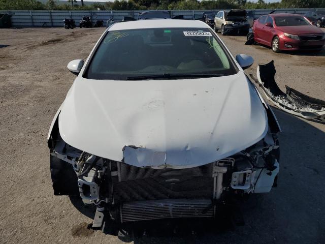 1G1BC5SM5J7155612 - 2018 CHEVROLET CRUZE LS WHITE photo 5