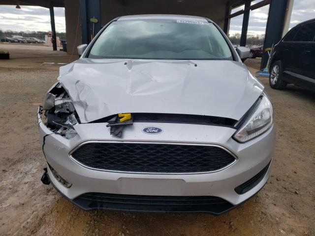 1FADP3F22JL245508 - 2018 FORD FOCUS SE SILVER photo 5