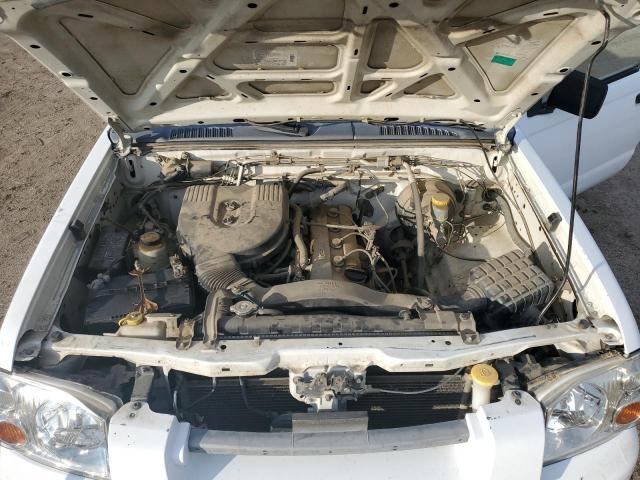 1N6DD21S11C397085 - 2001 NISSAN FRONTIER XE WHITE photo 11