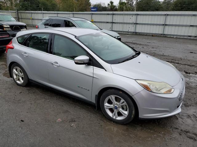 1FADP3R4XEL303299 - 2014 FORD FOCUS BEV SILVER photo 4