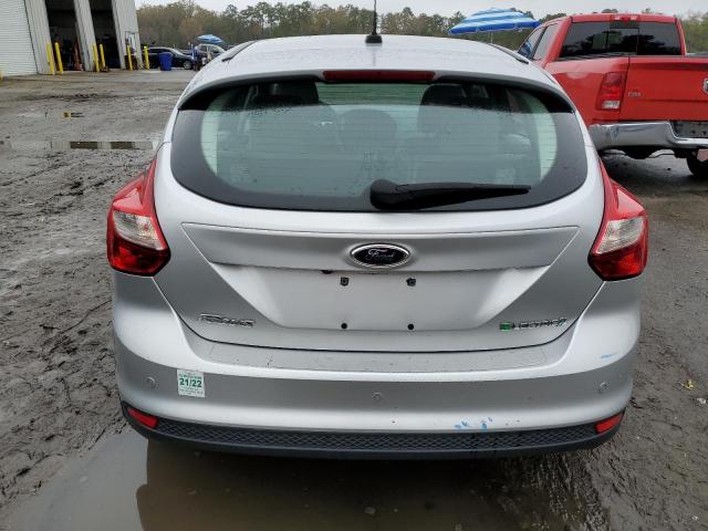 1FADP3R4XEL303299 - 2014 FORD FOCUS BEV SILVER photo 6