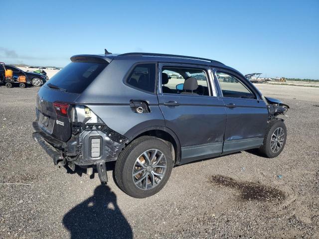 3VV1B7AX1MM043933 - 2021 VOLKSWAGEN TIGUAN S ნაცრისფერი ფოტო 3