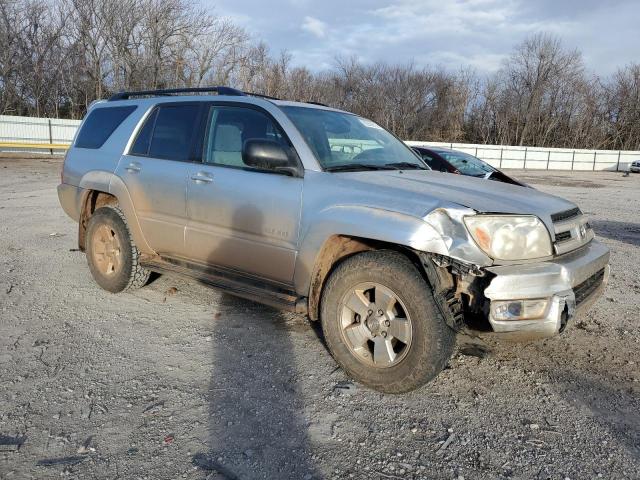 JTEBT14R848013032 - 2004 TOYOTA 4RUNNER SR5 SILVER photo 4