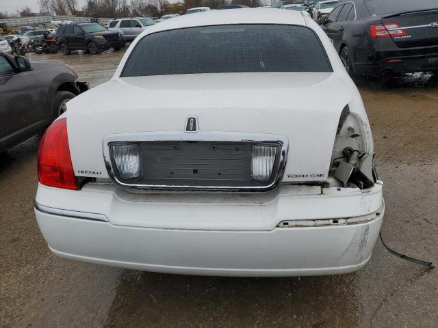 2LNHM82V98X654342 - 2008 LINCOLN TOWN CAR SIGNATURE LIMITED WHITE photo 6