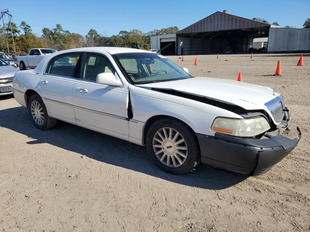 1LNHM81W33Y630900 - 2003 LINCOLN TOWN CAR EXECUTIVE WHITE photo 4