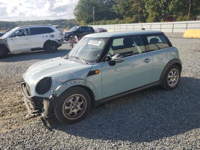 2013 MINI COOPER, 