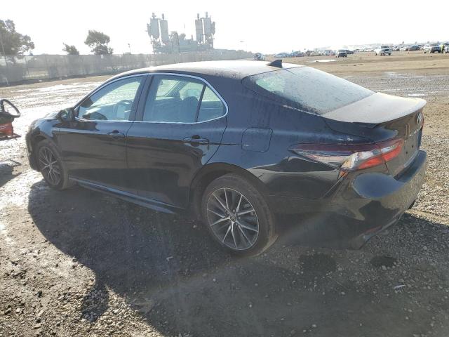 4T1G11AK7PU114173 - 2023 TOYOTA CAMRY SE NIGHT SHADE BLACK photo 2
