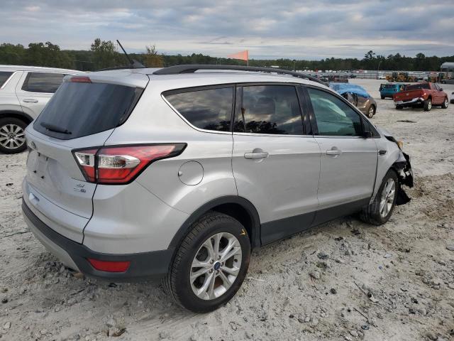 1FMCU9GD9JUA27475 - 2018 FORD ESCAPE SE ვერცხლისფერი ფოტო 3