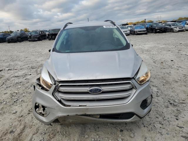 1FMCU9GD9JUA27475 - 2018 FORD ESCAPE SE ვერცხლისფერი ფოტო 5