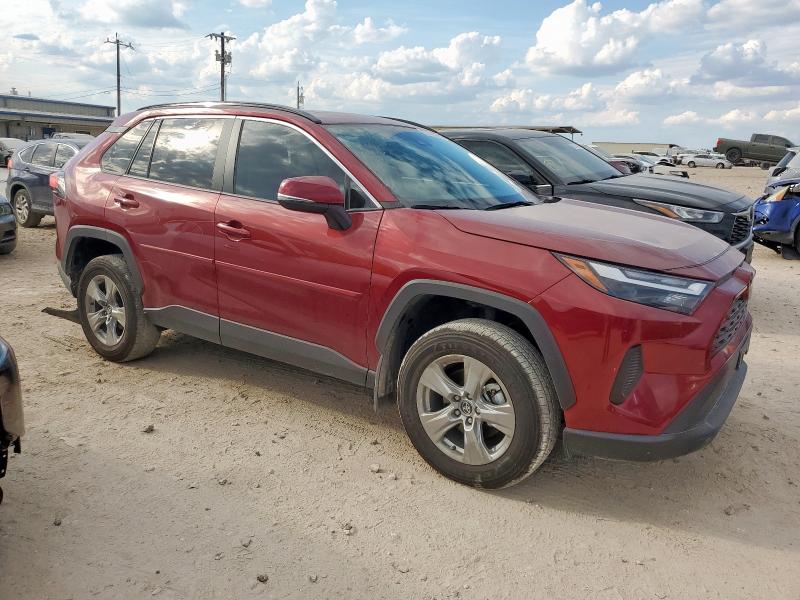 2T3W1RFVXSW367694 - 2025 TOYOTA RAV4 XLE 红色 照片 4