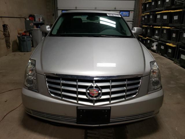 1G6KD57Y39U114086 - 2009 CADILLAC DTS SILVER photo 5