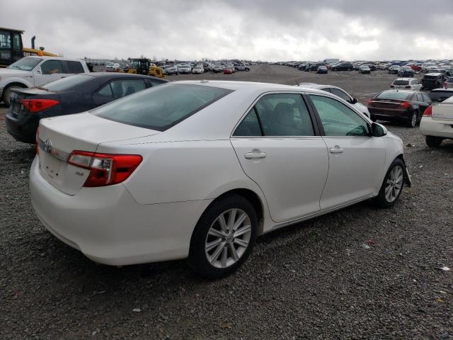 4T1BF1FK5EU465634 - 2014 TOYOTA CAMRY L WHITE photo 3