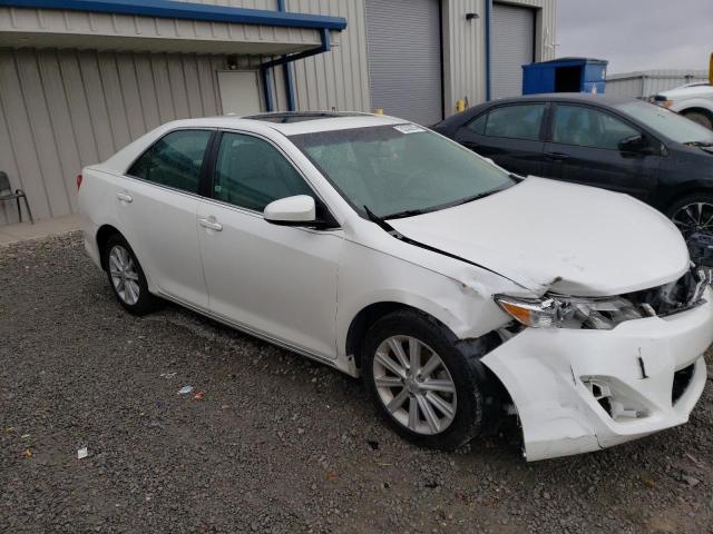 4T1BF1FK5EU465634 - 2014 TOYOTA CAMRY L WHITE photo 4