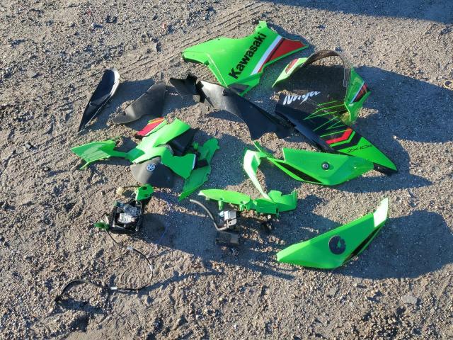 JKBZXVM17PA005127 - 2023 KAWASAKI ZX10R M GREEN photo 9