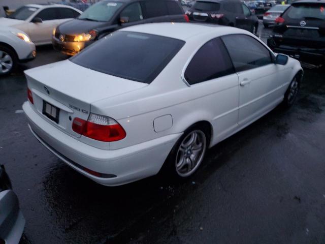 WBABD53474PL10990 - 2004 BMW 330 CI WHITE photo 3