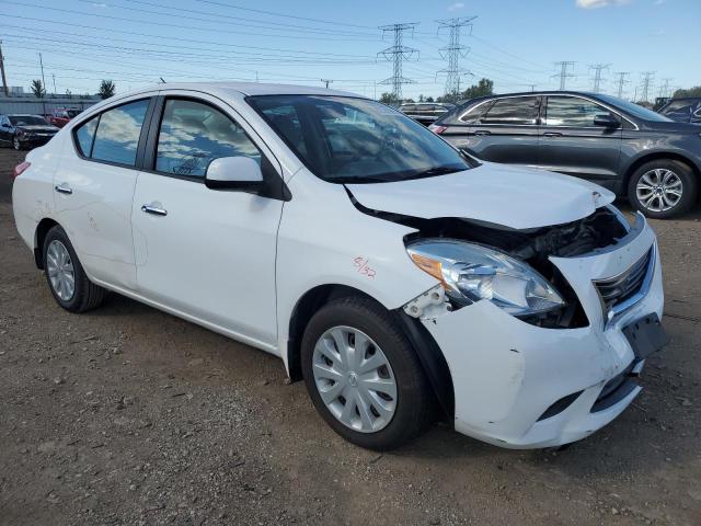 3N1CN7AP7CL884791 - 2012 NISSAN VERSA S WHITE photo 4