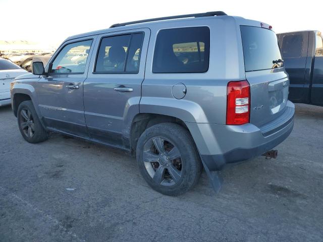 1C4NJRFB5FD339368 - 2015 JEEP PATRIOT LATITUDE SILVER photo 2