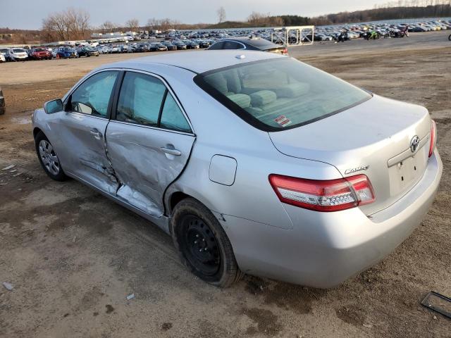 4T1BF3EK3AU066132 - 2010 TOYOTA CAMRY BASE SILVER photo 2