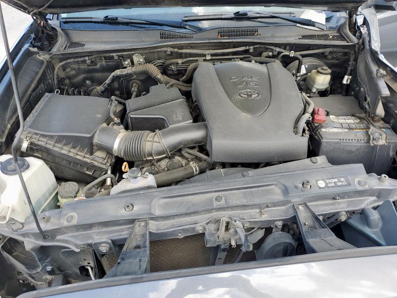 3TMAZ5CN6JM070955 - 2018 TOYOTA TACOMA DOUBLE CAB Графитовый фото 11