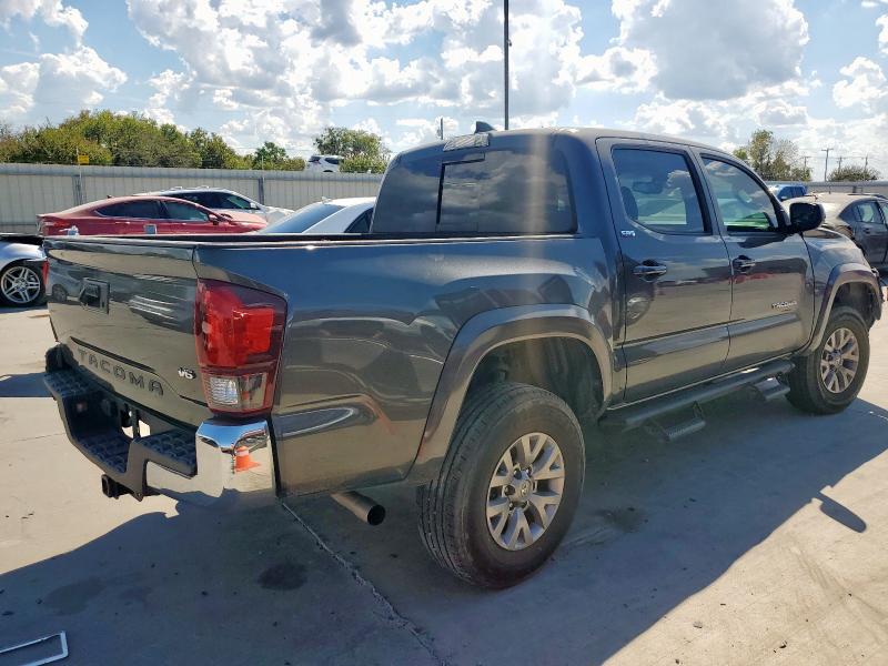 3TMAZ5CN6JM070955 - 2018 TOYOTA TACOMA DOUBLE CAB Графитовый фото 3