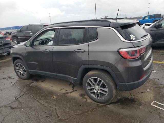 3C4NJCBB2JT182498 - 2018 JEEP COMPASS LATITUDE GRAY photo 2