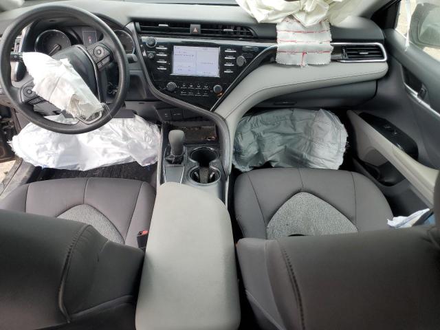 4T1B11HK3JU159571 - 2018 TOYOTA CAMRY L BROWN photo 8