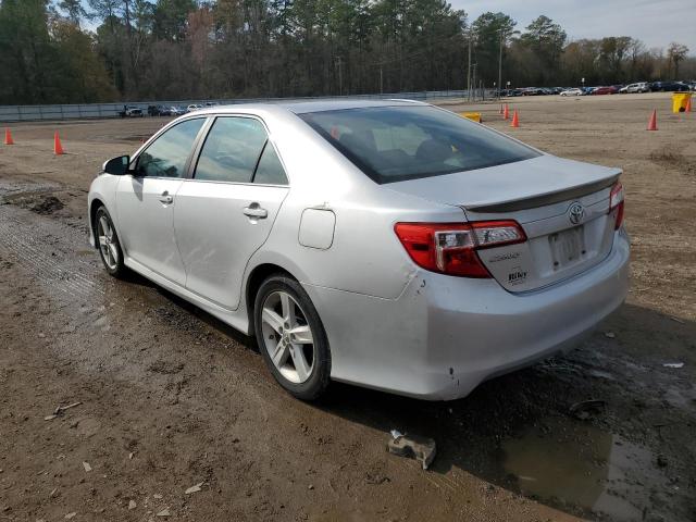 4T1BF1FK4EU754973 - 2014 TOYOTA CAMRY L SILVER photo 2