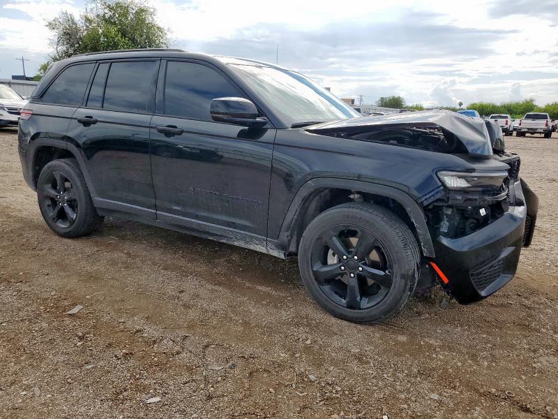 1C4RJHAG3PC627430 - 2023 JEEP GRAND CHER LAREDO Чорний фото 4