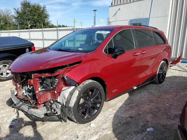 5TDDRKECXMS017932 - 2021 TOYOTA SIENNA XSE RED photo 1