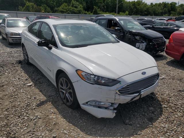 3FA6P0LU1HR233343 - 2017 FORD FUSION SE HYBRID WHITE photo 4