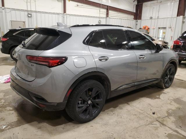 LRBFZNR48PD057082 - 2023 BUICK ENVISION ESSENCE ვერცხლისფერი ფოტო 3