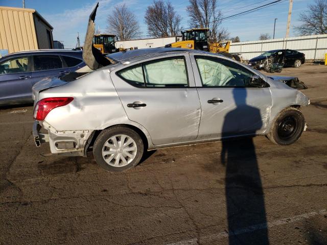 3N1CN7AP0HL831101 - 2017 NISSAN VERSA S SILVER photo 3