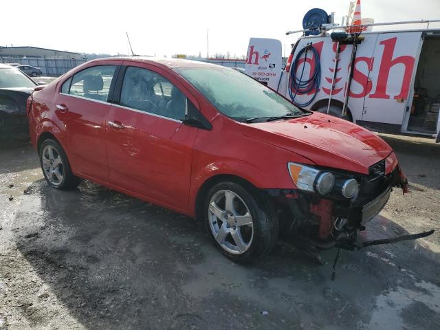 1G1JE5SB2F4123116 - 2015 CHEVROLET SONIC LTZ RED photo 4