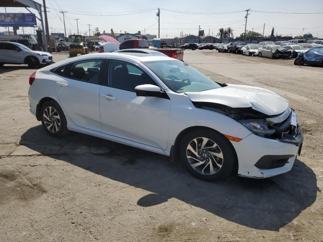 2HGFC2F72JH502556 - 2018 HONDA CIVIC EX Ақ фото 4