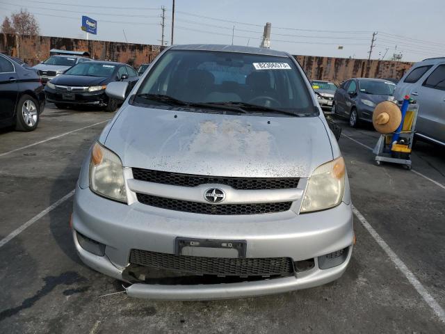 JTKKT624860157179 - 2006 TOYOTA SCION XA SILVER photo 5