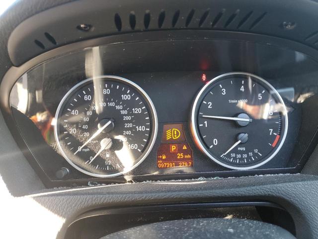 5UXZV4C56CL989561 - 2012 BMW X5 XDRIVE35I WHITE photo 9