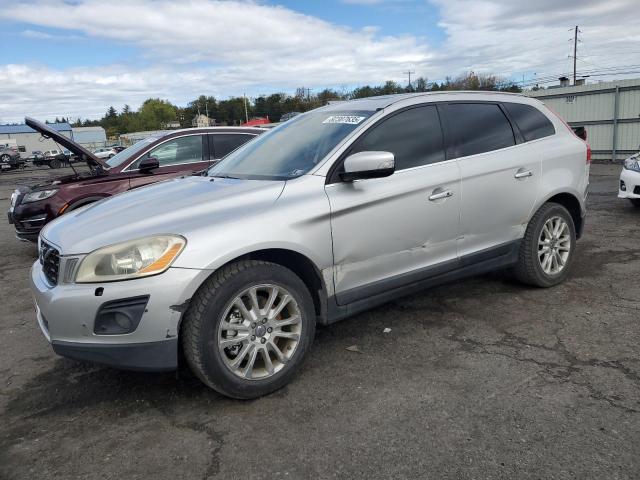 2010 VOLVO XC60 T6, 