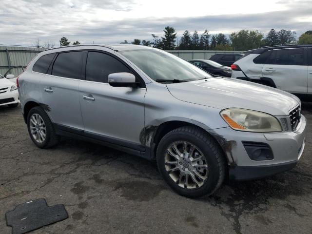 YV4992DZ3A2030369 - 2010 VOLVO XC60 T6 SILVER photo 4