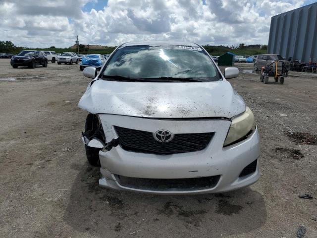1NXBU4EE8AZ312873 - 2010 TOYOTA COROLLA BASE Gümüş fotoğraf 5