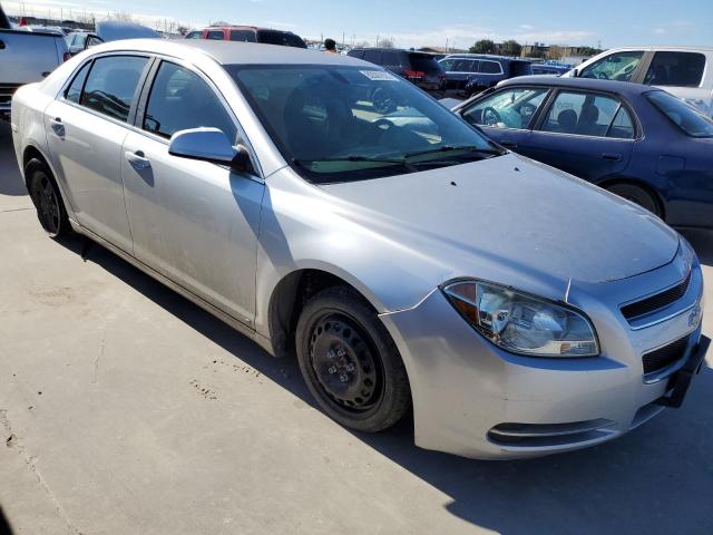 1G1ZH57B294261472 - 2009 CHEVROLET MALIBU 1LT SILVER photo 4